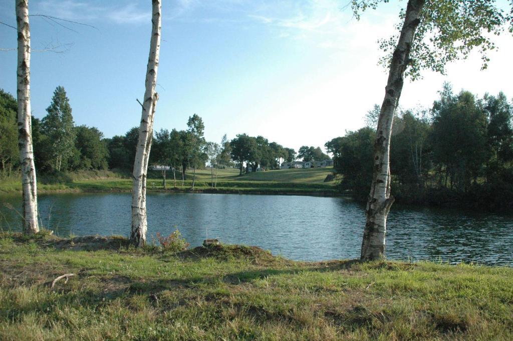 Отель La Lande Du Moulin Sulniac Номер фото